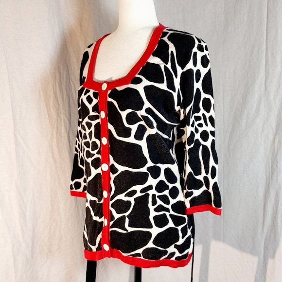 RED black, white & red belted 3/4 sleeve giraffe print cardigan, L, EUC, Y2K - Picture 2 of 6